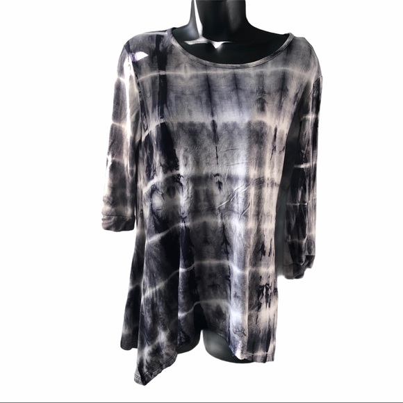 Silverwear Tops - 🌻2/$25 Silverwear Tie Dye Shirt L